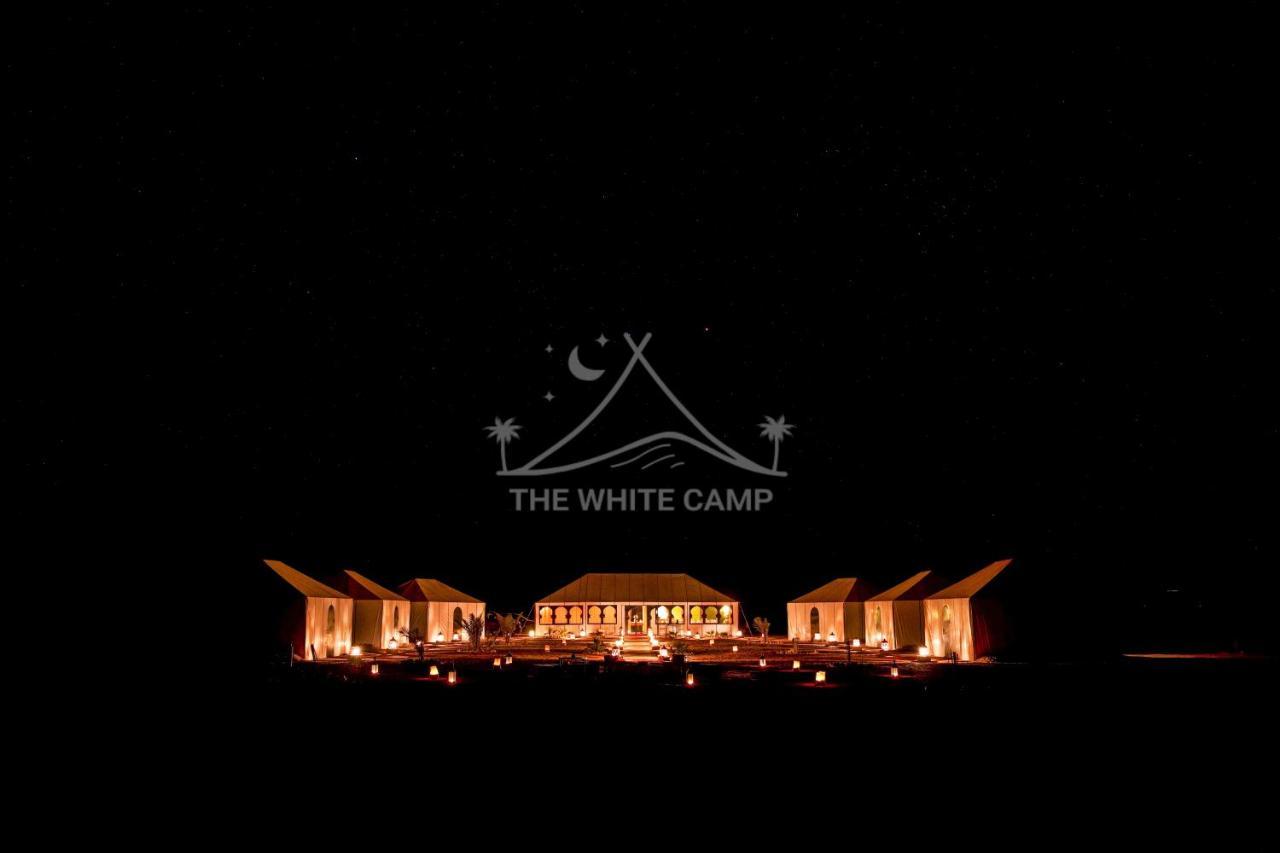 The White Camp - Your Merzouga Luxury Desert Camp & Erg Chebbi Dunes Camel Riding Luaran gambar