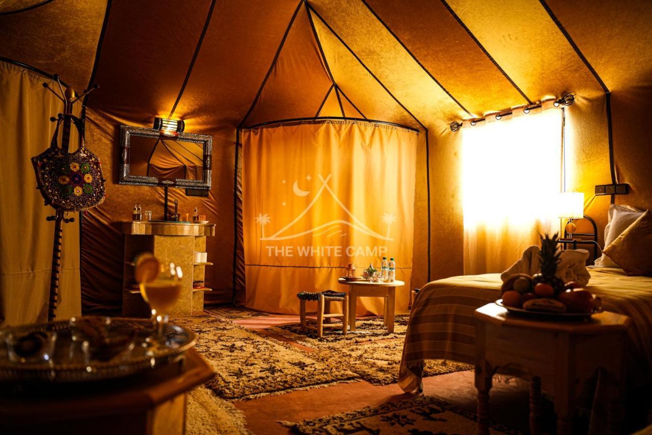 The White Camp - Your Merzouga Luxury Desert Camp & Erg Chebbi Dunes Camel Riding Luaran gambar