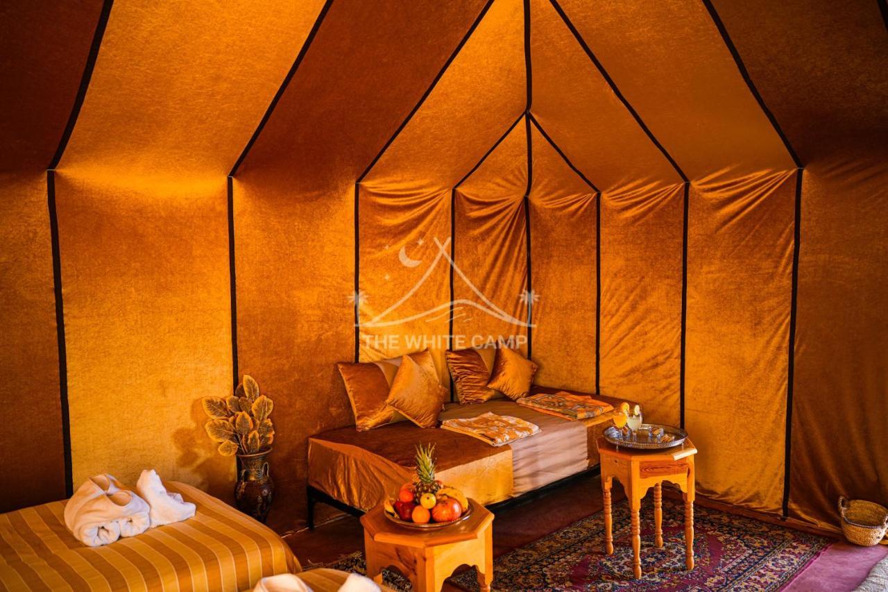 The White Camp - Your Merzouga Luxury Desert Camp & Erg Chebbi Dunes Camel Riding Luaran gambar