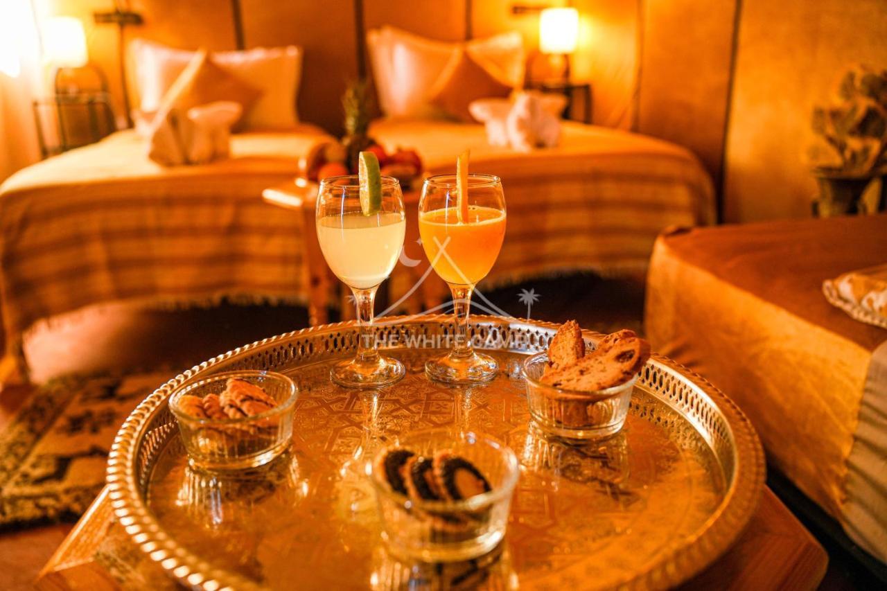 The White Camp - Your Merzouga Luxury Desert Camp & Erg Chebbi Dunes Camel Riding Luaran gambar