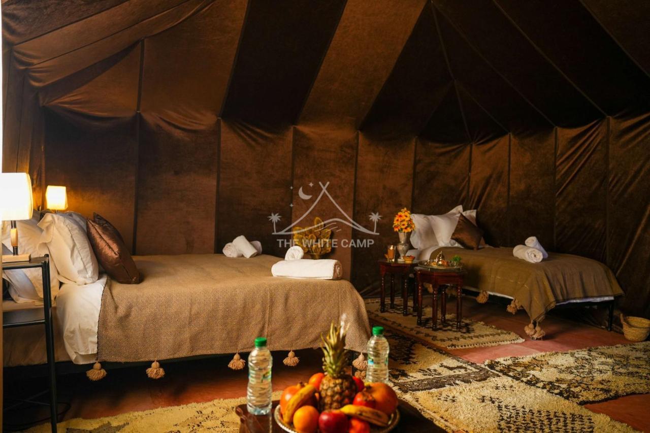 The White Camp - Your Merzouga Luxury Desert Camp & Erg Chebbi Dunes Camel Riding Luaran gambar
