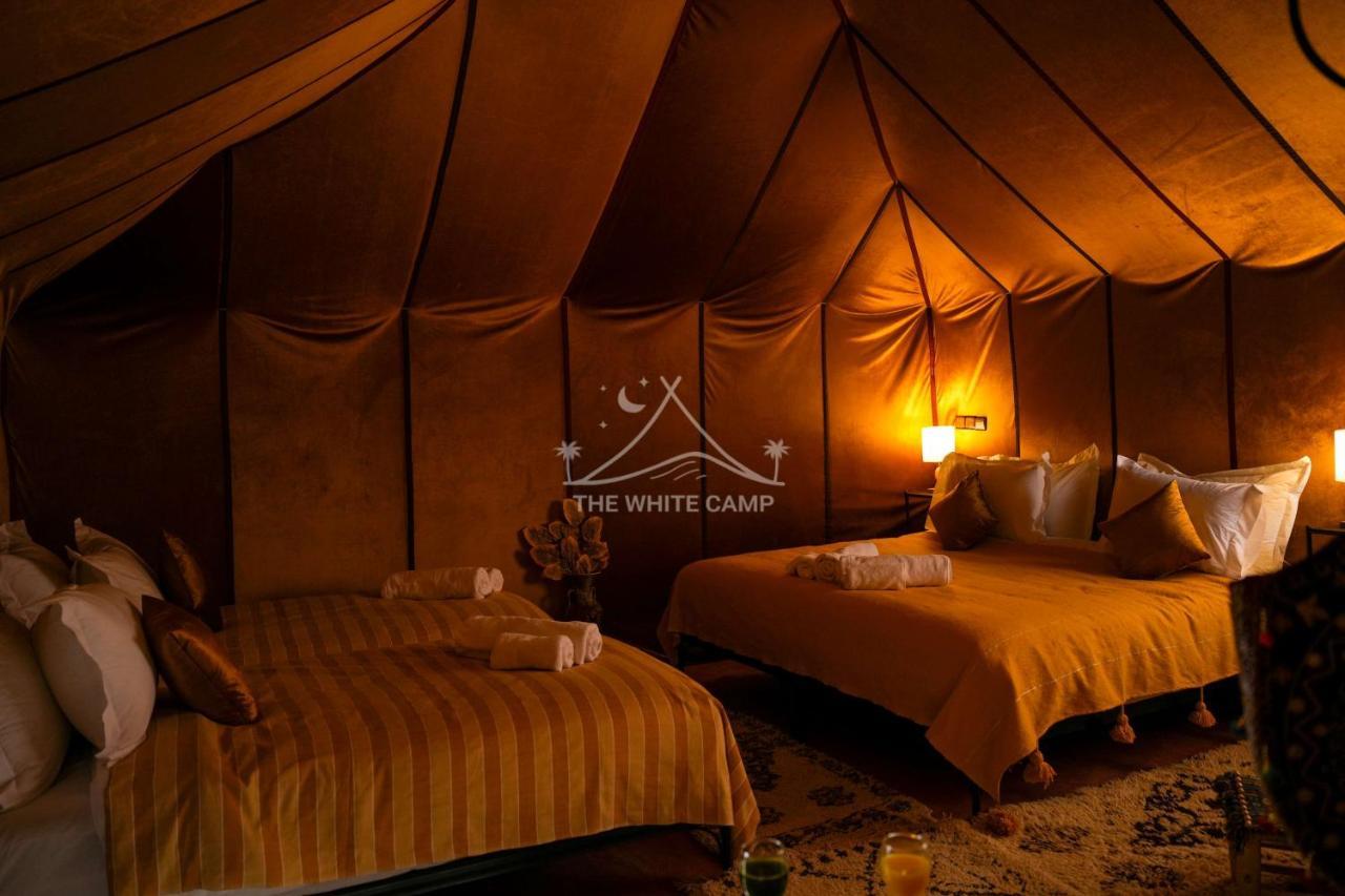 The White Camp - Your Merzouga Luxury Desert Camp & Erg Chebbi Dunes Camel Riding Luaran gambar